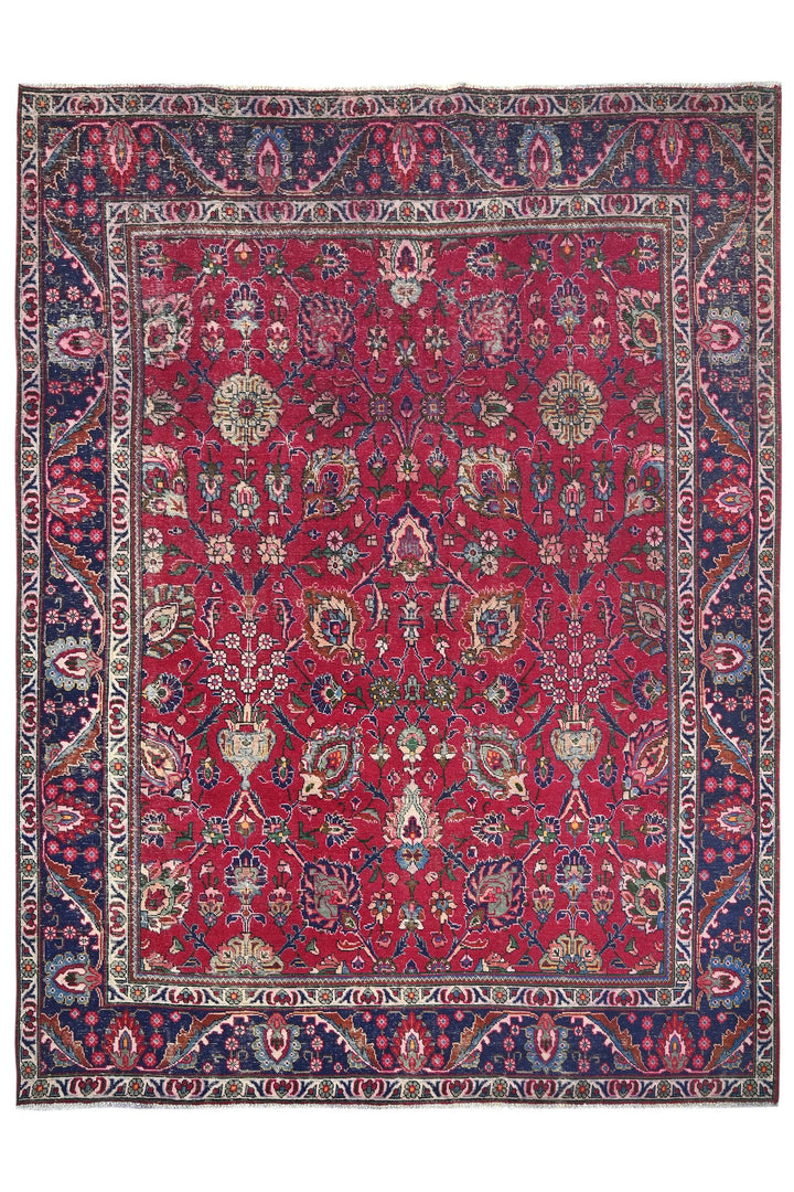 red Large rug 8' 0" x 10' 8"