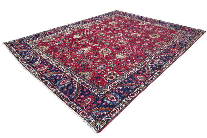 red Large rug 8' 0" x 10' 8"