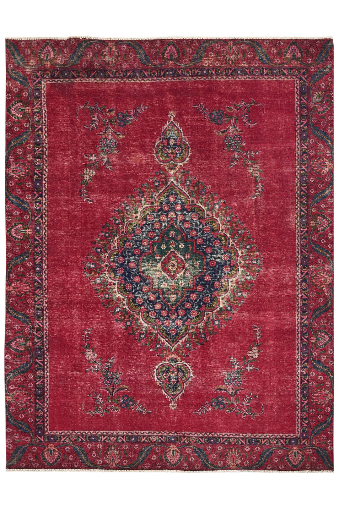 red Large rug 7' 4" x 9' 8"