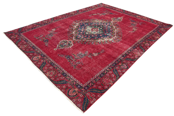 red Large rug 7' 4" x 9' 8"