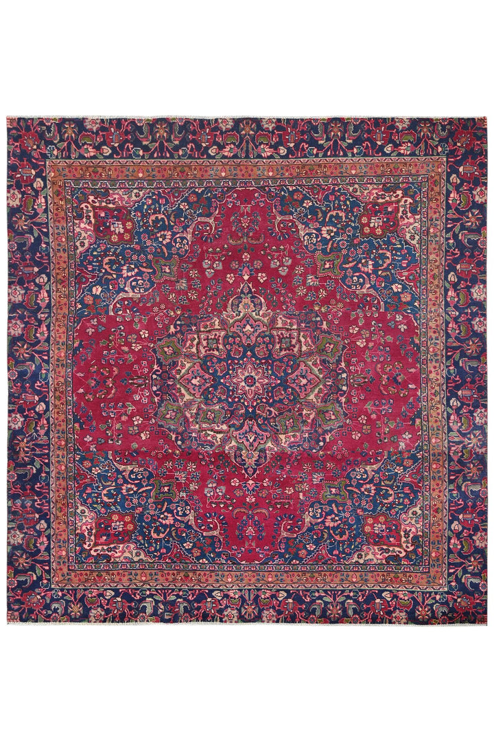 red Oversized rug 8' 6" x 9' 0"