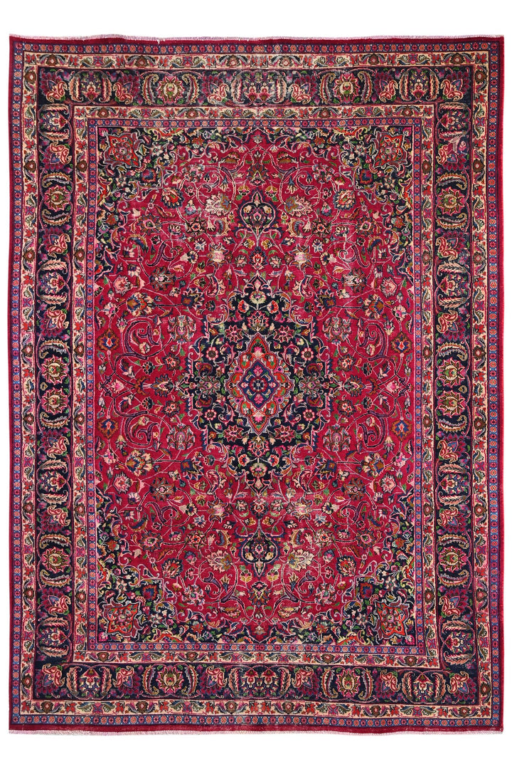 red Large rug 7' 9" x 10' 11"