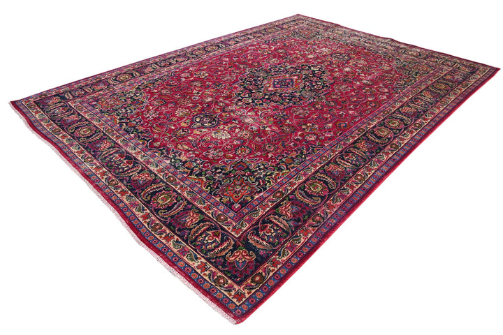 red Large rug 7' 9" x 10' 11"