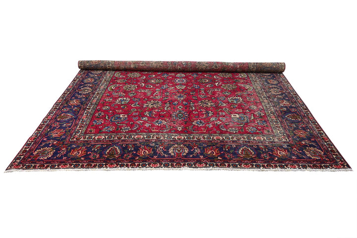 red Large rug 7' 10" x 8' 10"