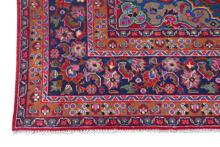 red Large rug 8' 0" x 11' 0"