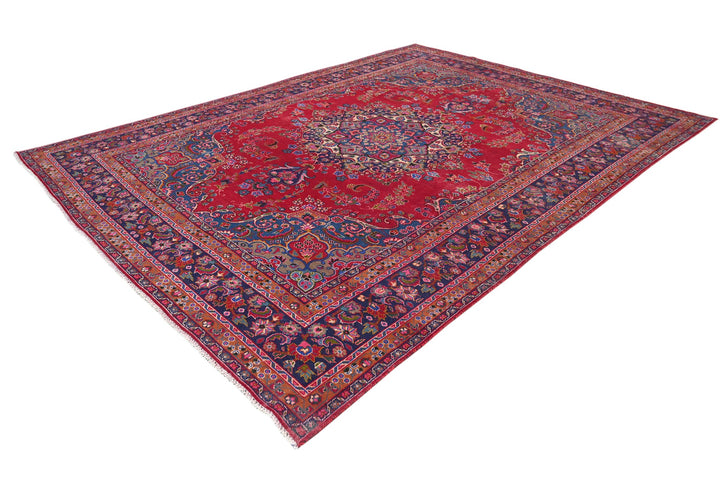 red Large rug 8' 0" x 11' 0"