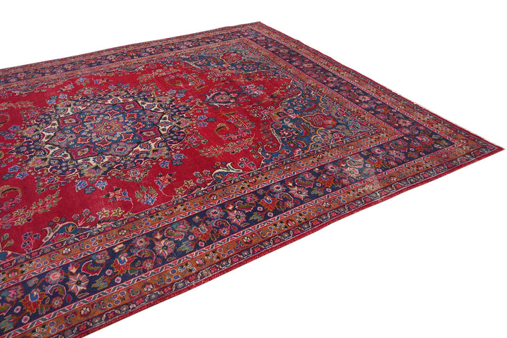 red Large rug 8' 0" x 11' 0"