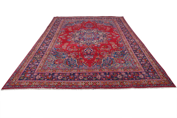 red Large rug 8' 0" x 11' 0"