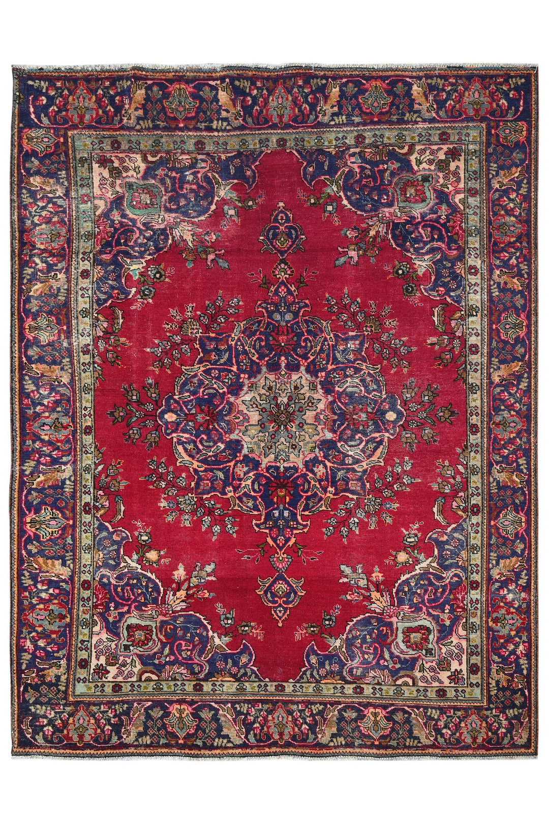 red Large rug 7' 9" x 10' 1"