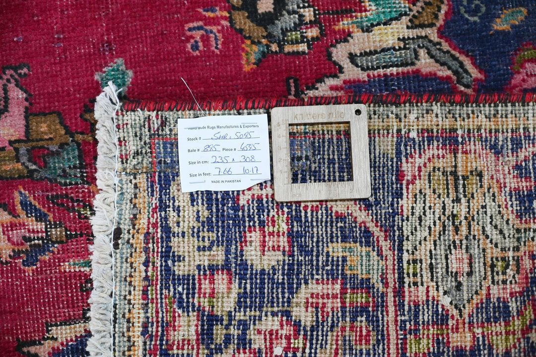 red Large rug 7' 9" x 10' 1"