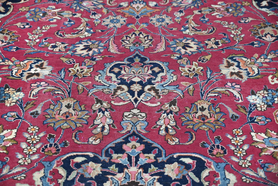 red Oversized rug 7' 3" x 12' 8"