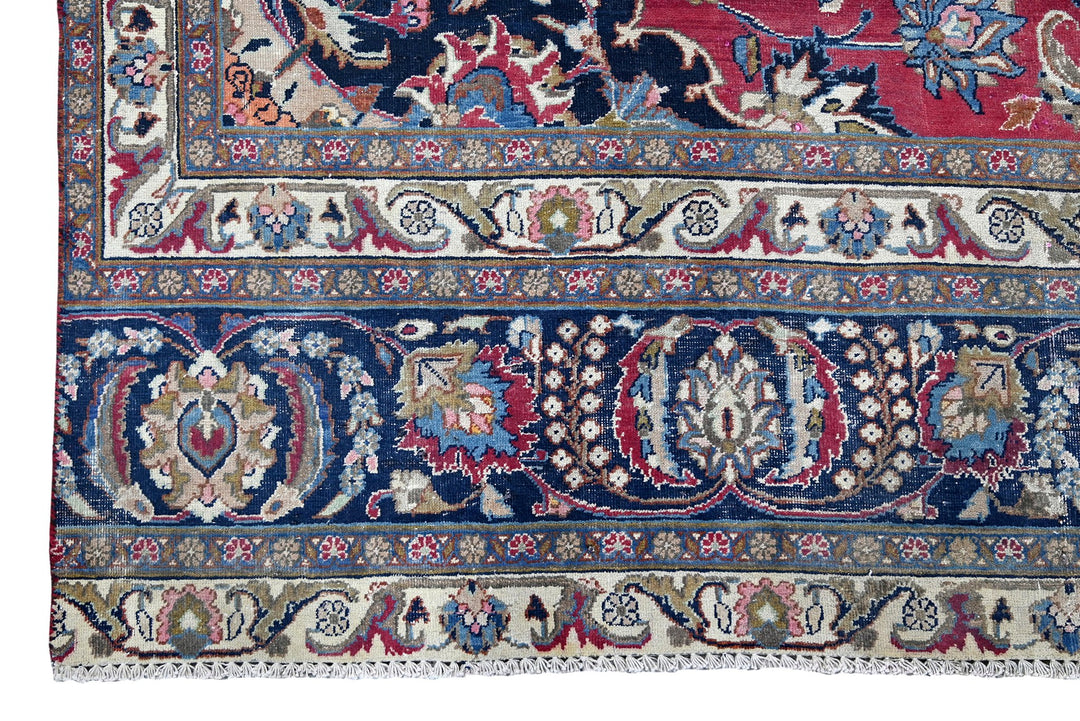 red Oversized rug 7' 3" x 12' 8"