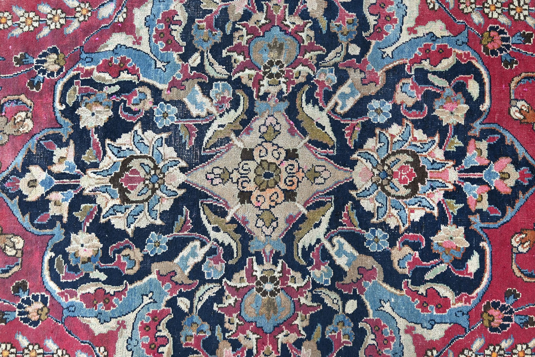 red Oversized rug 7' 3" x 12' 8"