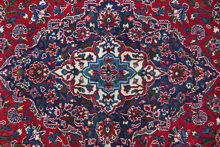 red Oversized rug 9' 8" x 12' 6"