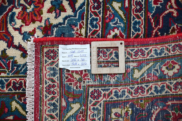 red Oversized rug 9' 8" x 12' 6"