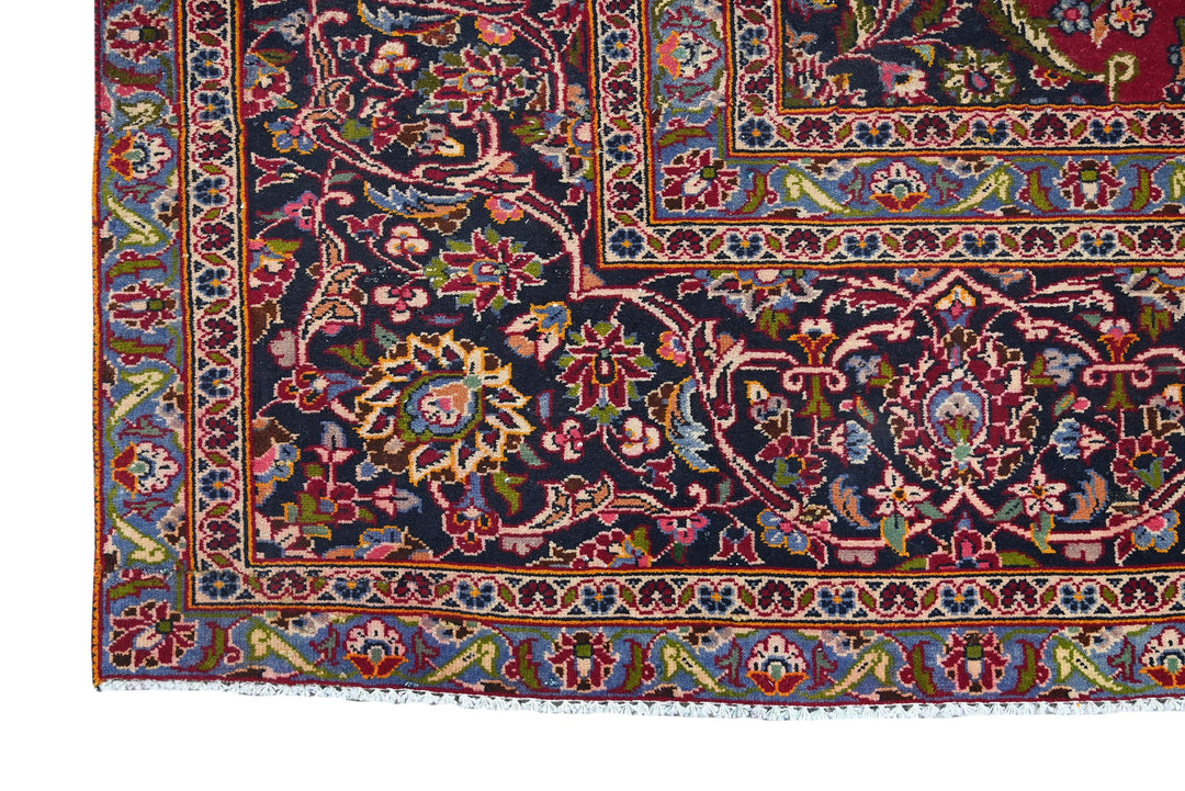 red Oversized rug 9' 5" x 9' 1"