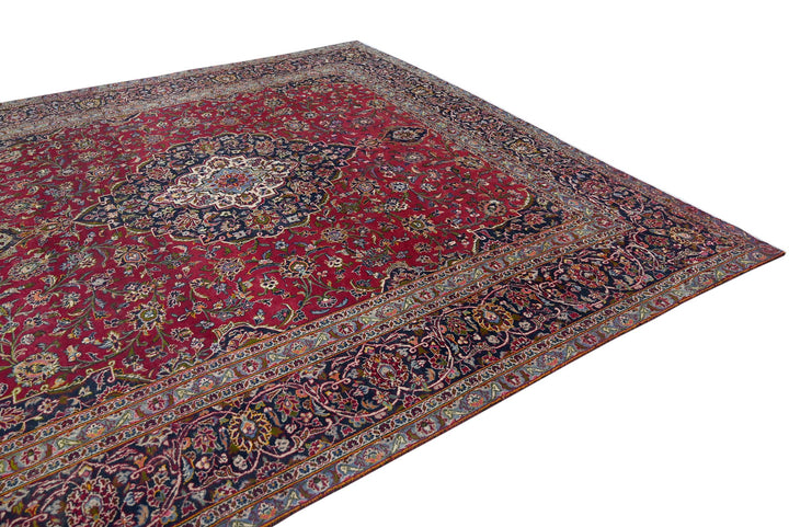 red Oversized rug 9' 5" x 9' 1"