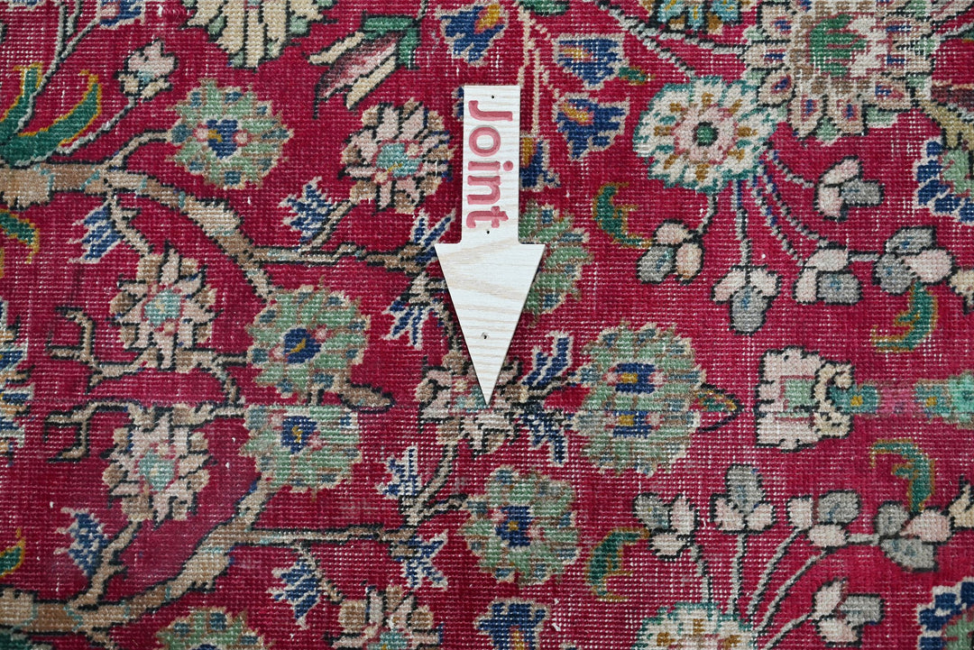 red Oversized rug 6' 11" x 12' 10"