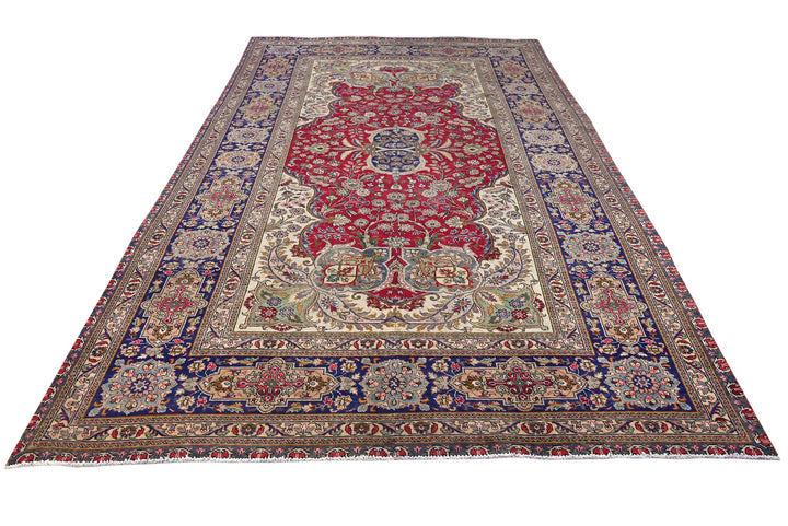 red Oversized rug 6' 11" x 12' 10"