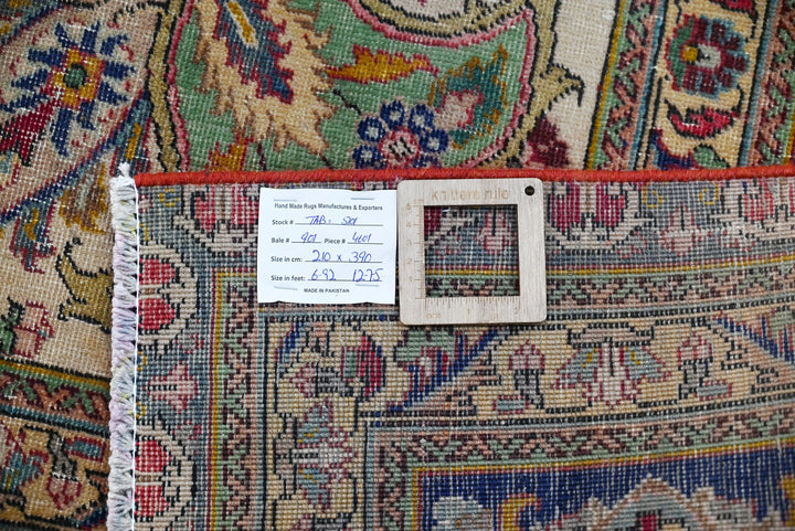 red Oversized rug 6' 11" x 12' 10"
