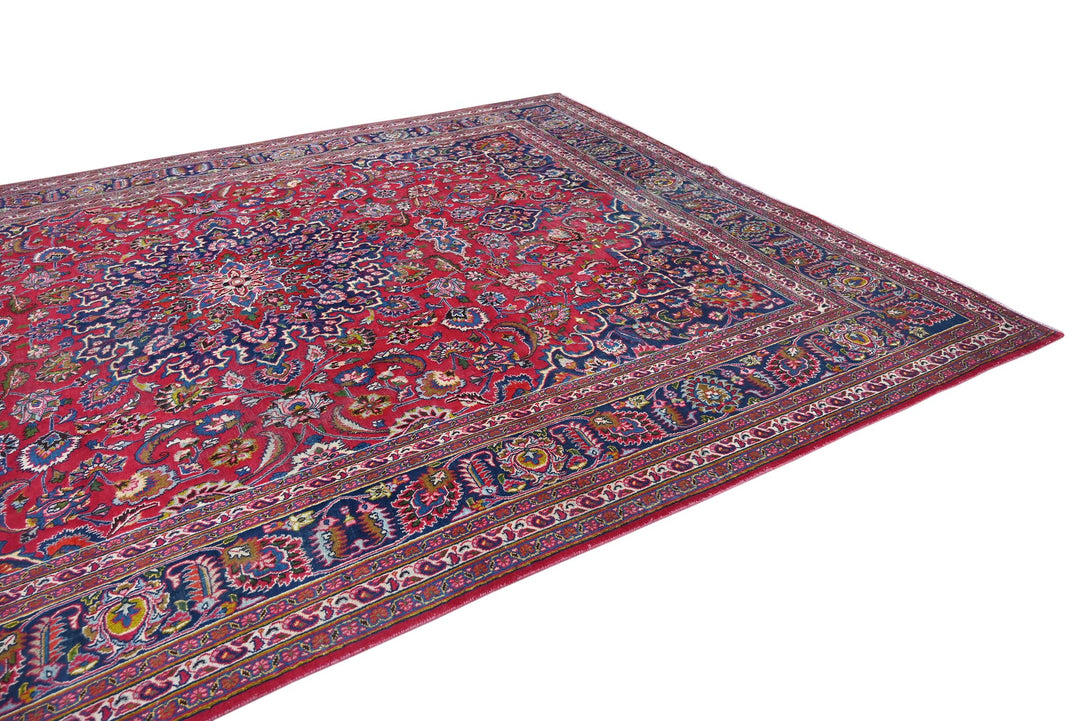red Oversized rug 9' 5" x 12' 5"