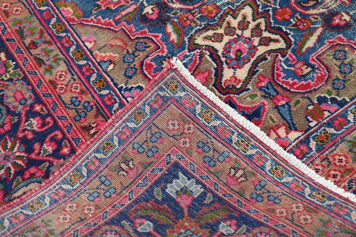 red Oversized rug 9' 7" x 12' 6"