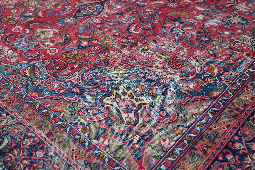 red Oversized rug 9' 7" x 12' 6"