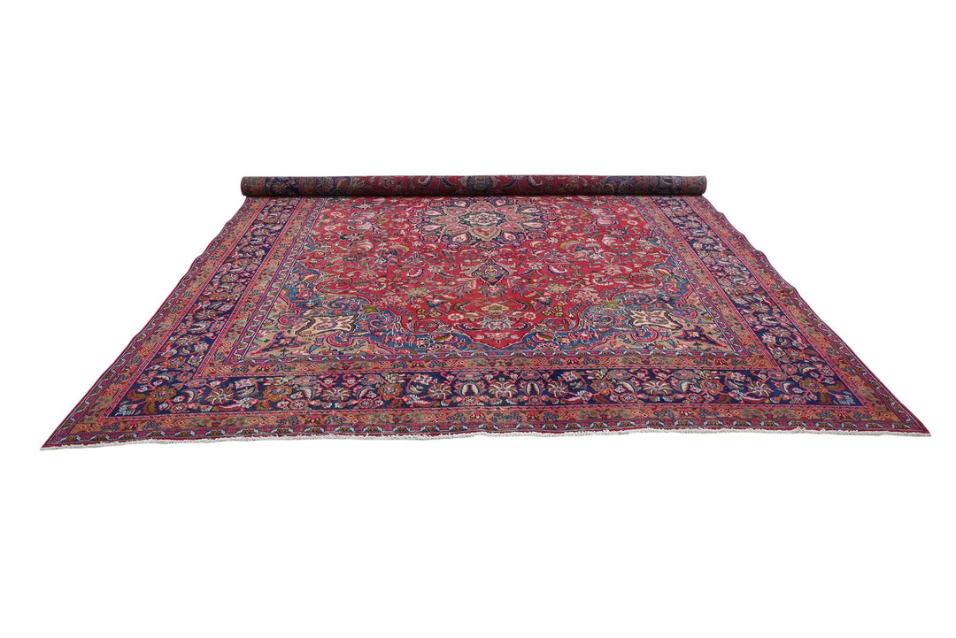 red Oversized rug 9' 7" x 12' 6"