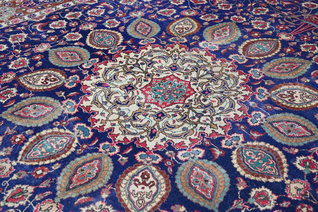 blue Oversized rug 9' 7" x 13' 0"