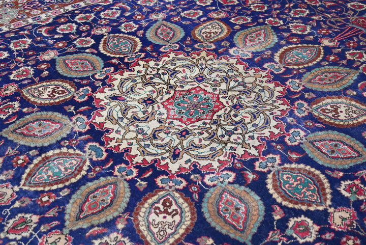 blue Oversized rug 9' 7" x 13' 0"