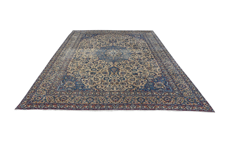 brown Large rug 8' 4" x 11' 2"