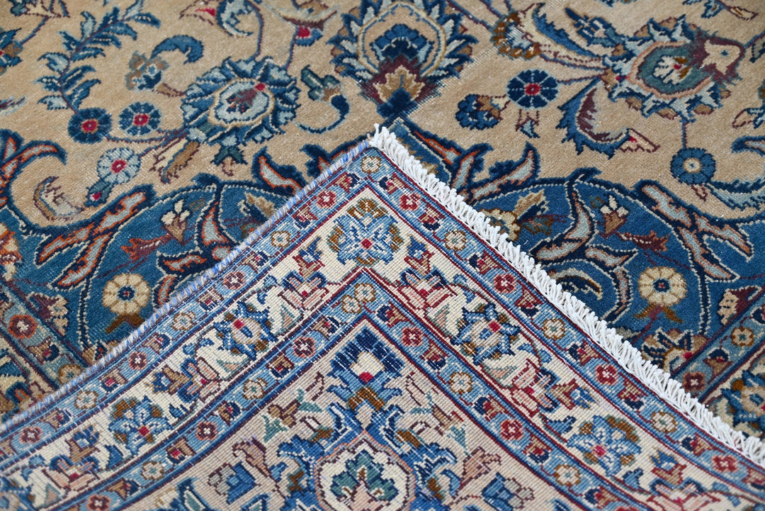 brown Large rug 8' 4" x 11' 2"