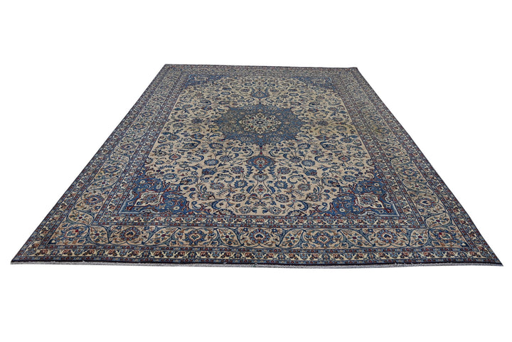 brown Large rug 8' 4" x 11' 2"