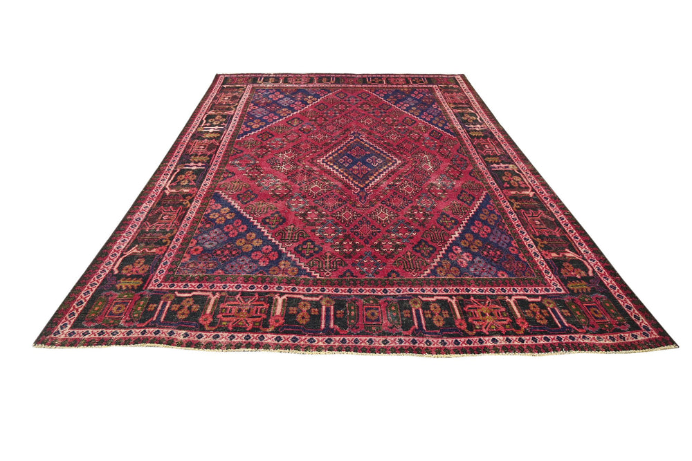 red Large rug 7' 7" x 10' 9"