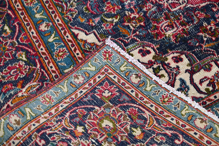 red Large rug 7' 9" x 10' 6"