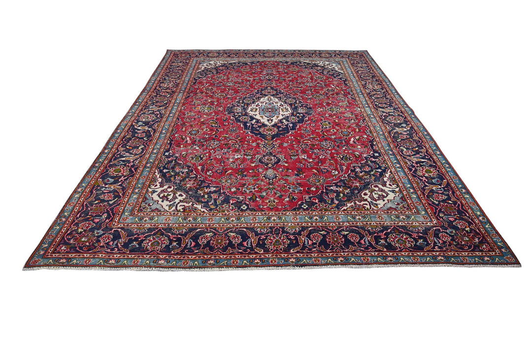 red Large rug 7' 9" x 10' 6"