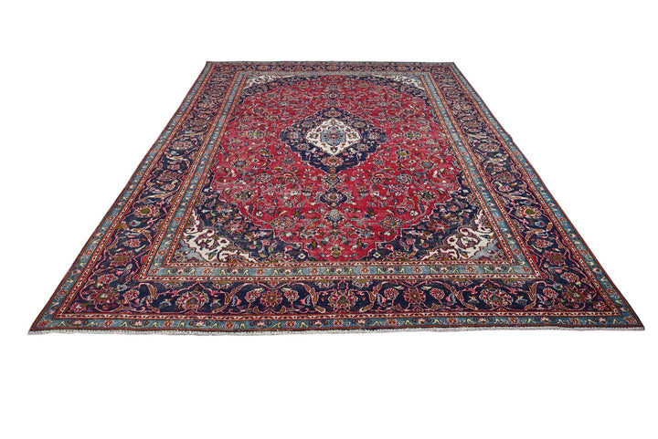 red Large rug 7' 9" x 10' 6"