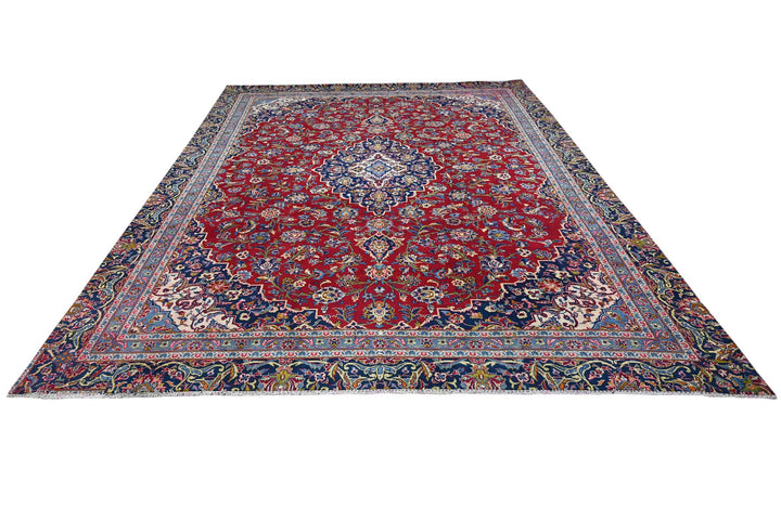 red Large rug 8' 0" x 11' 3"