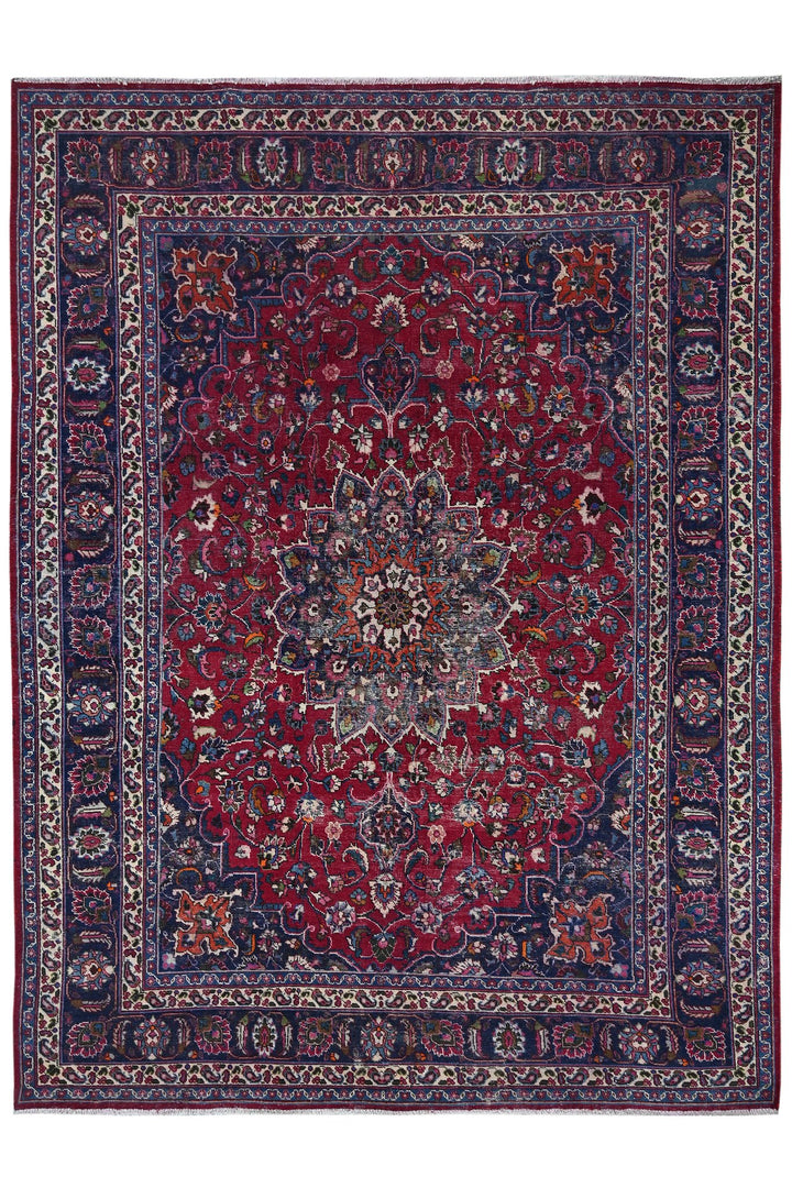 red Large rug 8' 3" x 11' 1"
