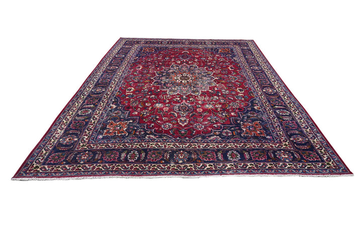 red Large rug 8' 3" x 11' 1"