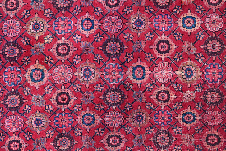red Large rug 7' 10" x 11' 1"