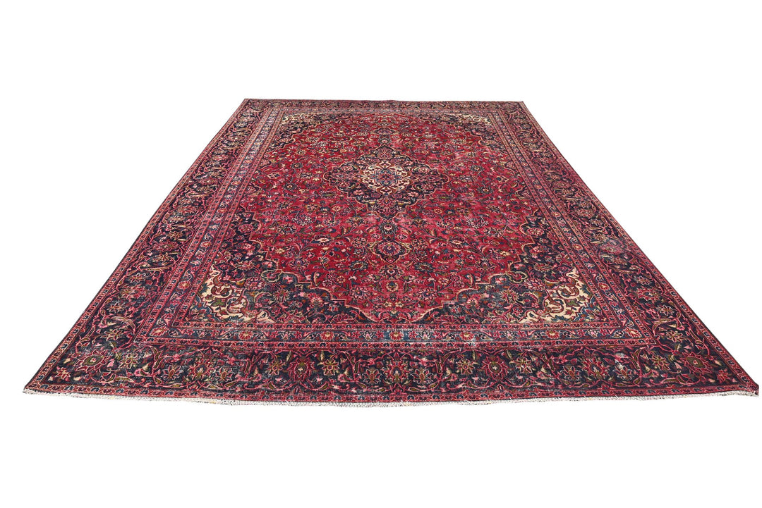 red Oversized rug 8' 9" x 12' 0"
