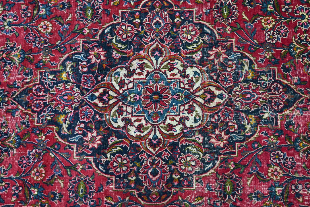 red Oversized rug 8' 9" x 12' 0"