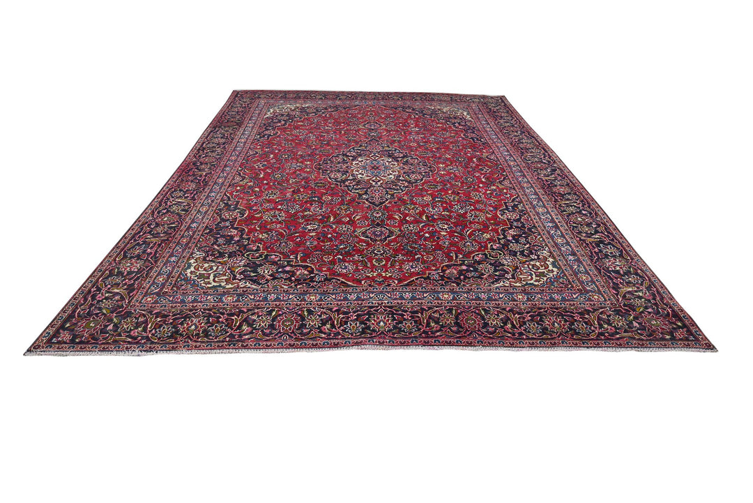 red Oversized rug 8' 9" x 12' 0"