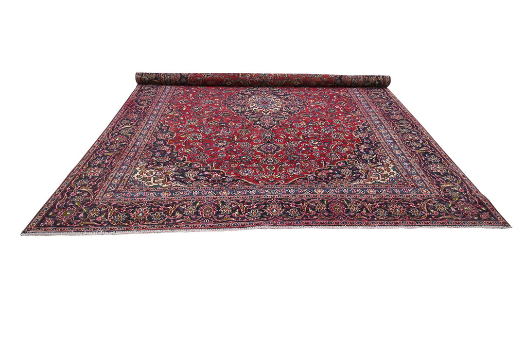 red Oversized rug 8' 9" x 12' 0"