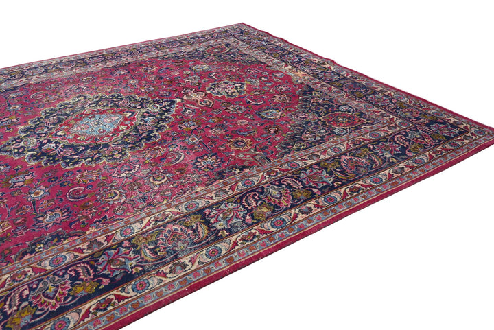 red Oversized rug 9' 5" x 12' 10"