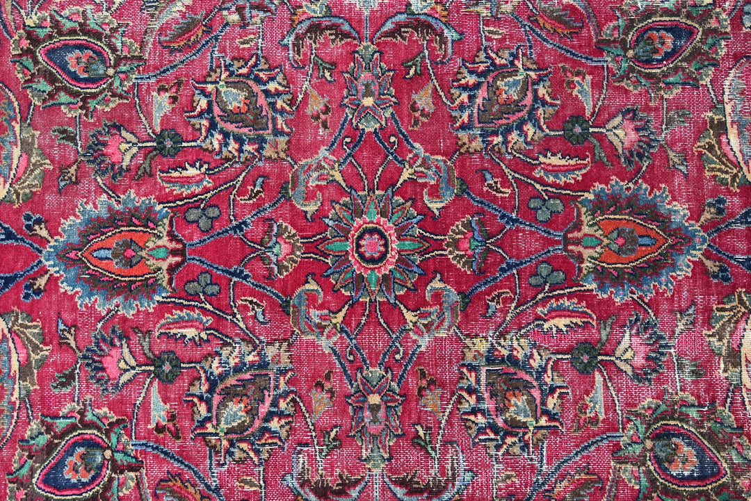 red Oversized rug 9' 3" x 12' 2"