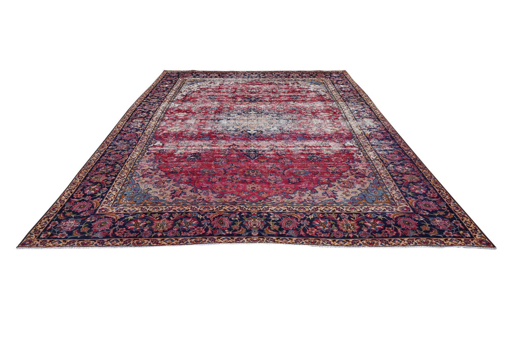 red Oversized rug 9' 1" x 11' 10"