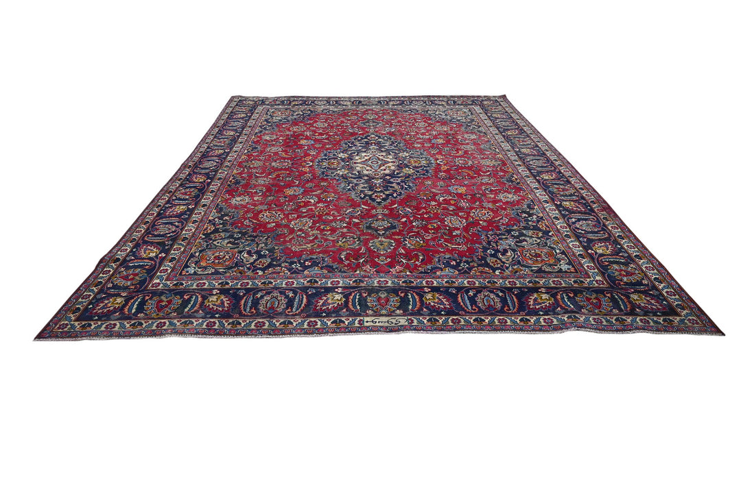red Oversized rug 9' 6" x 12' 6"