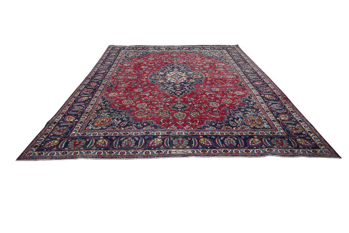red Oversized rug 9' 6" x 12' 6"
